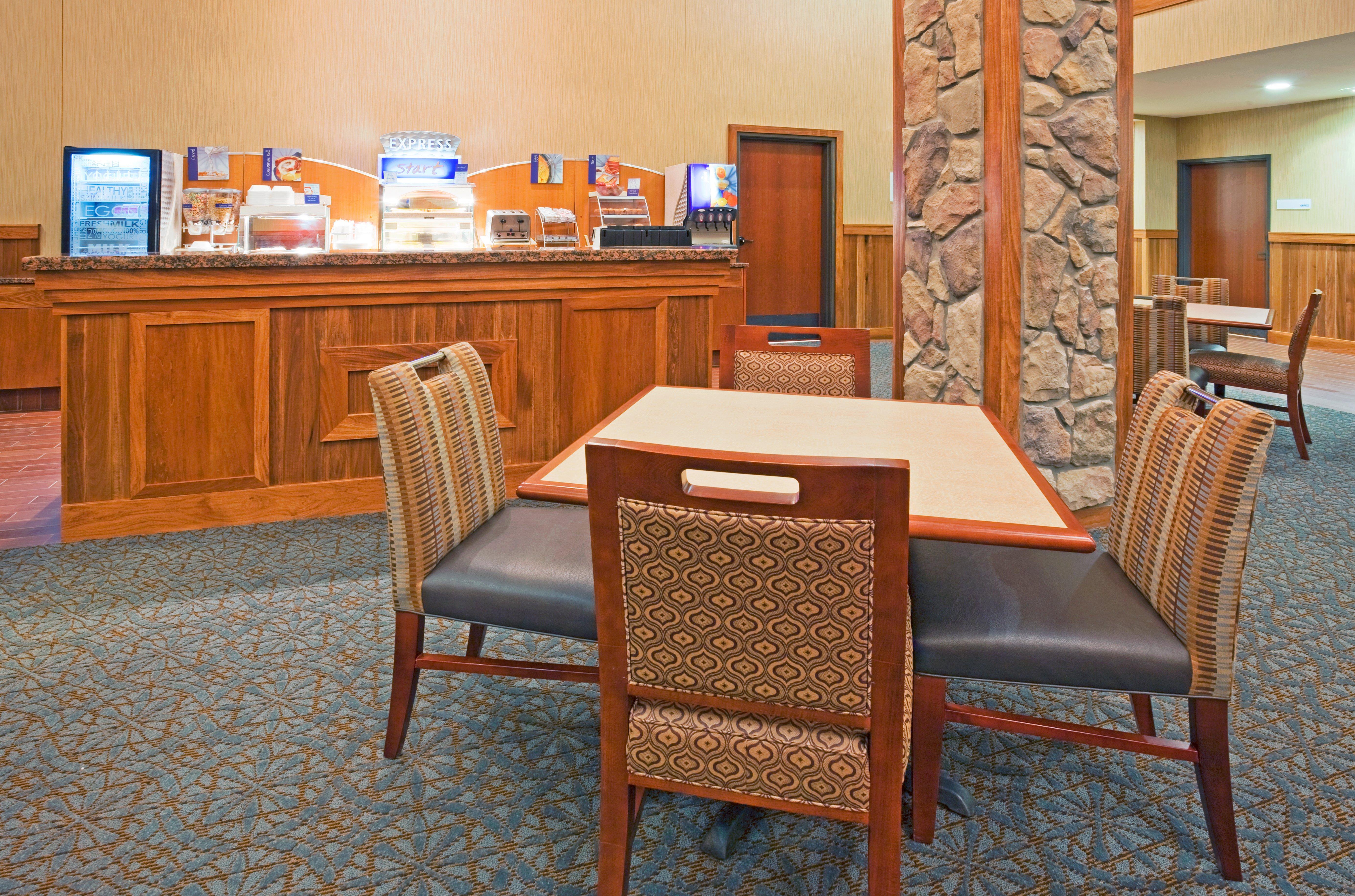 Comfort Inn & Suites Mountain Iron And Virginia Экстерьер фото